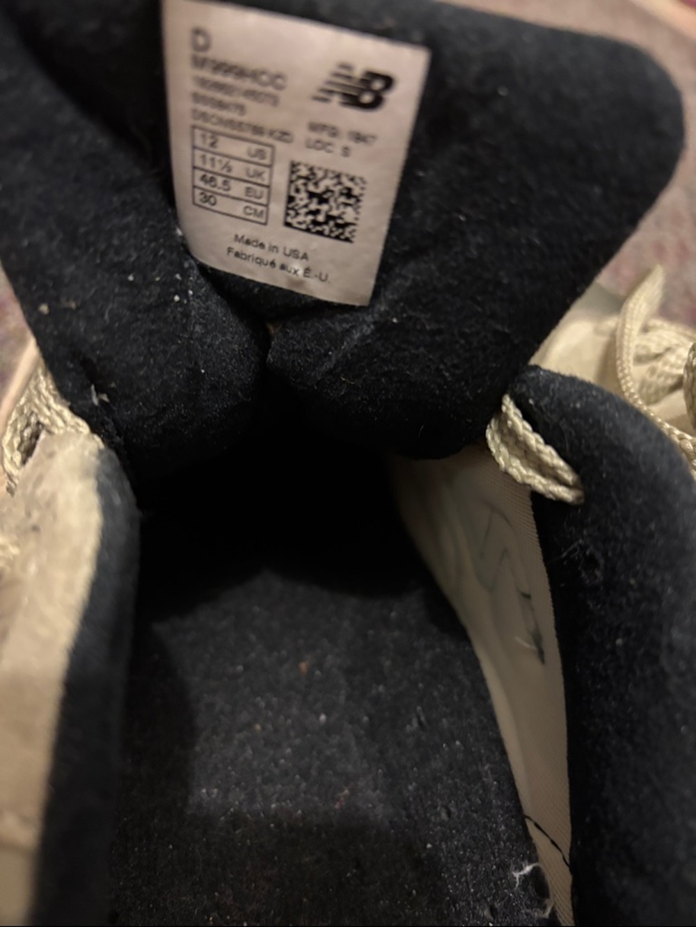 New Balance Olive Green and Beige Low-Top Sneakers - Picture 5 of 5
